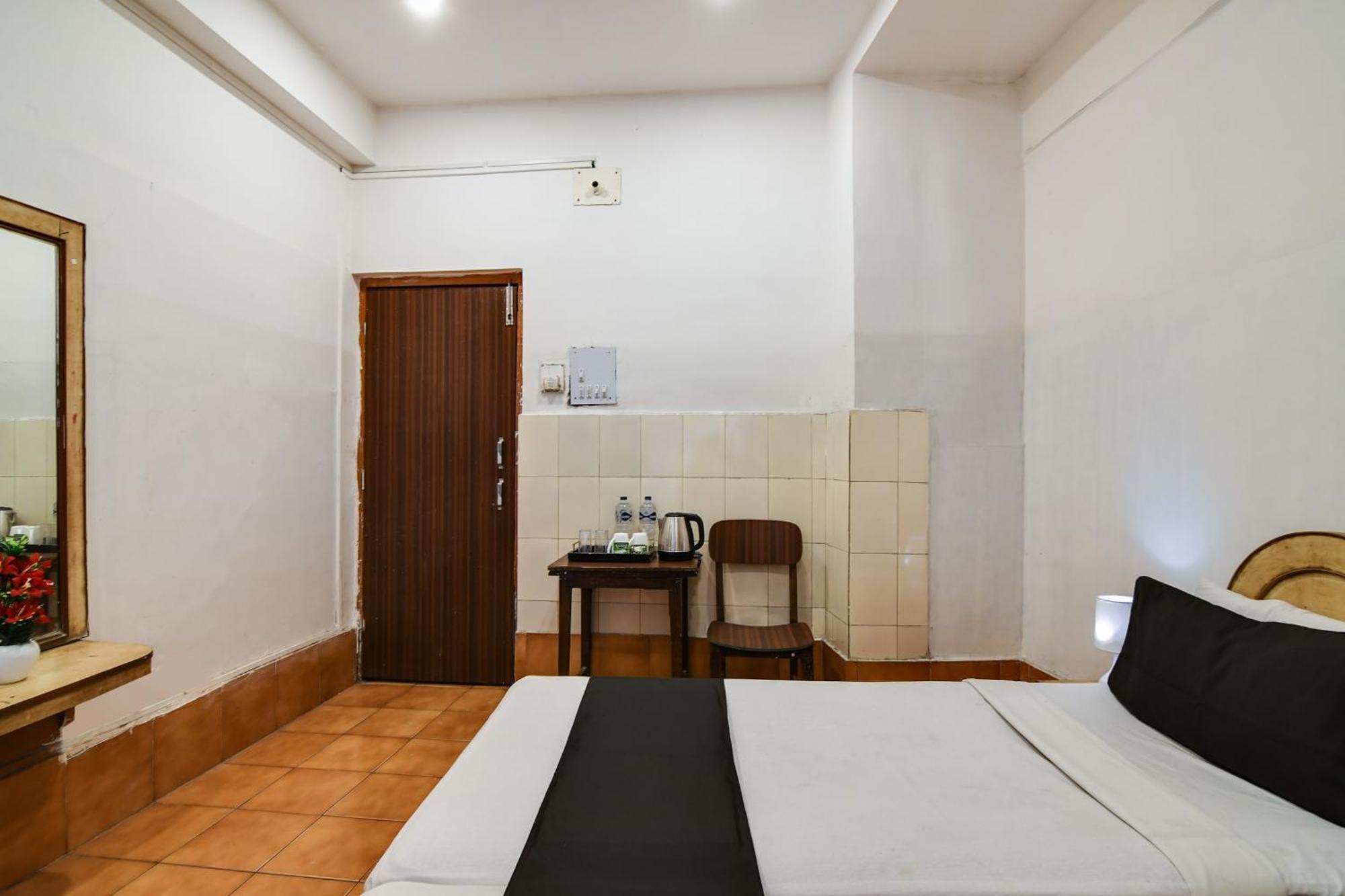 Hotel O Dinar Kalküta Dış mekan fotoğraf