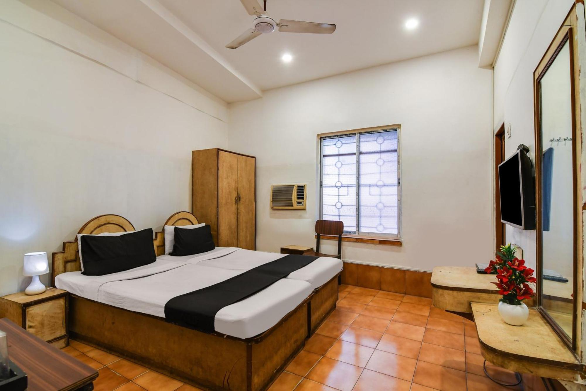 Hotel O Dinar Kalküta Dış mekan fotoğraf