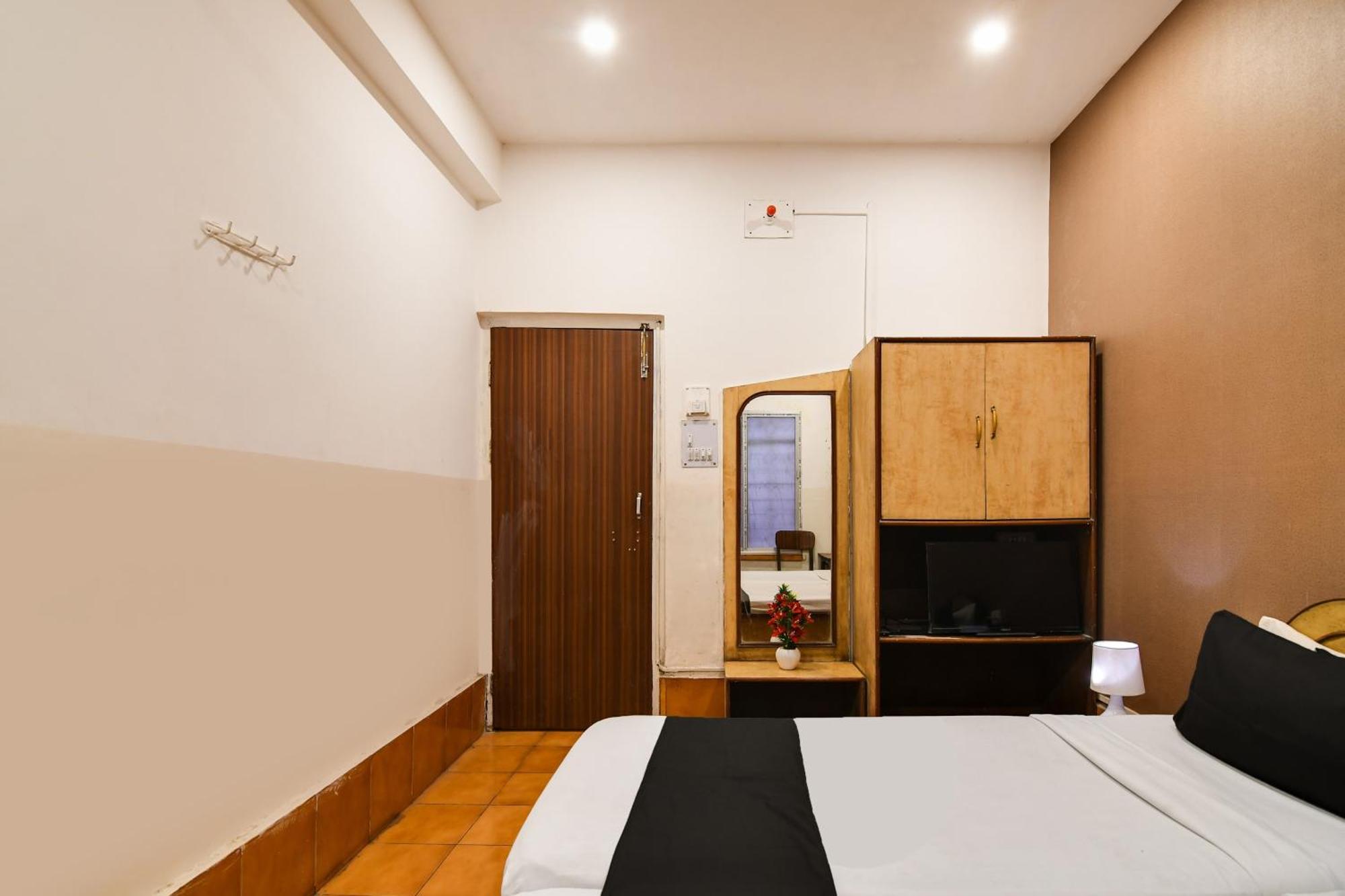 Hotel O Dinar Kalküta Dış mekan fotoğraf