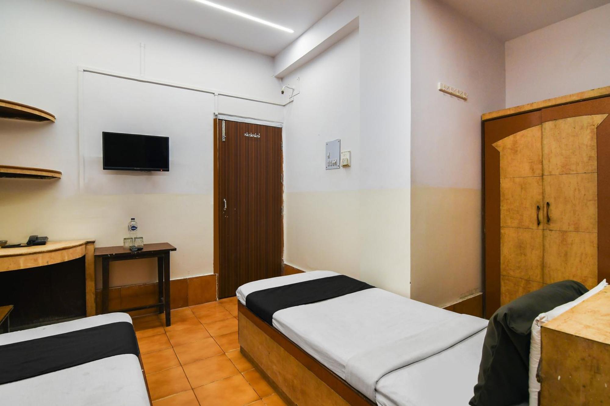 Hotel O Dinar Kalküta Dış mekan fotoğraf