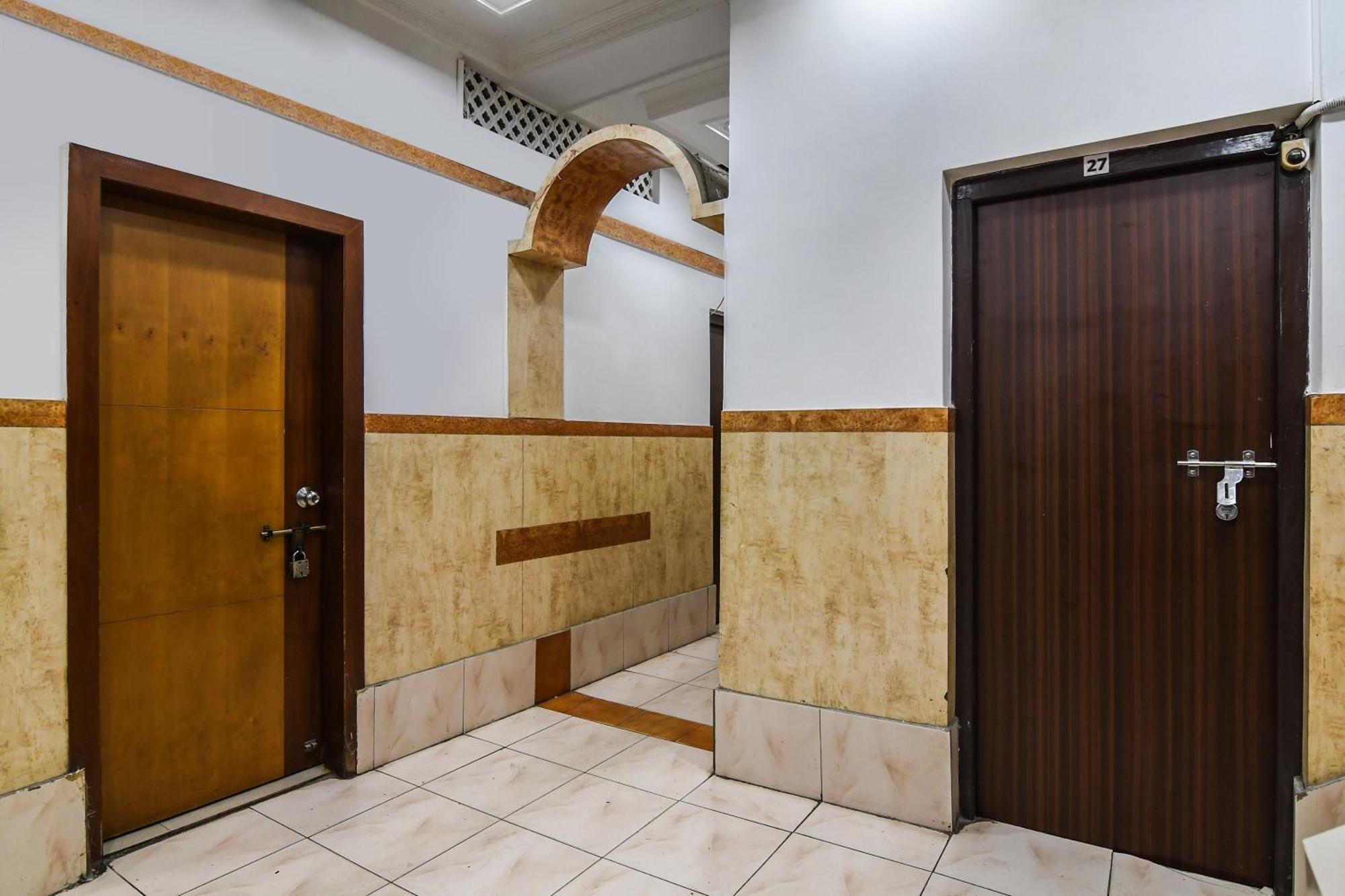Hotel O Dinar Kalküta Dış mekan fotoğraf